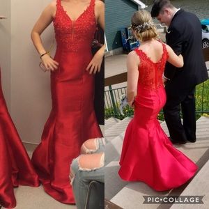 Red prom dress